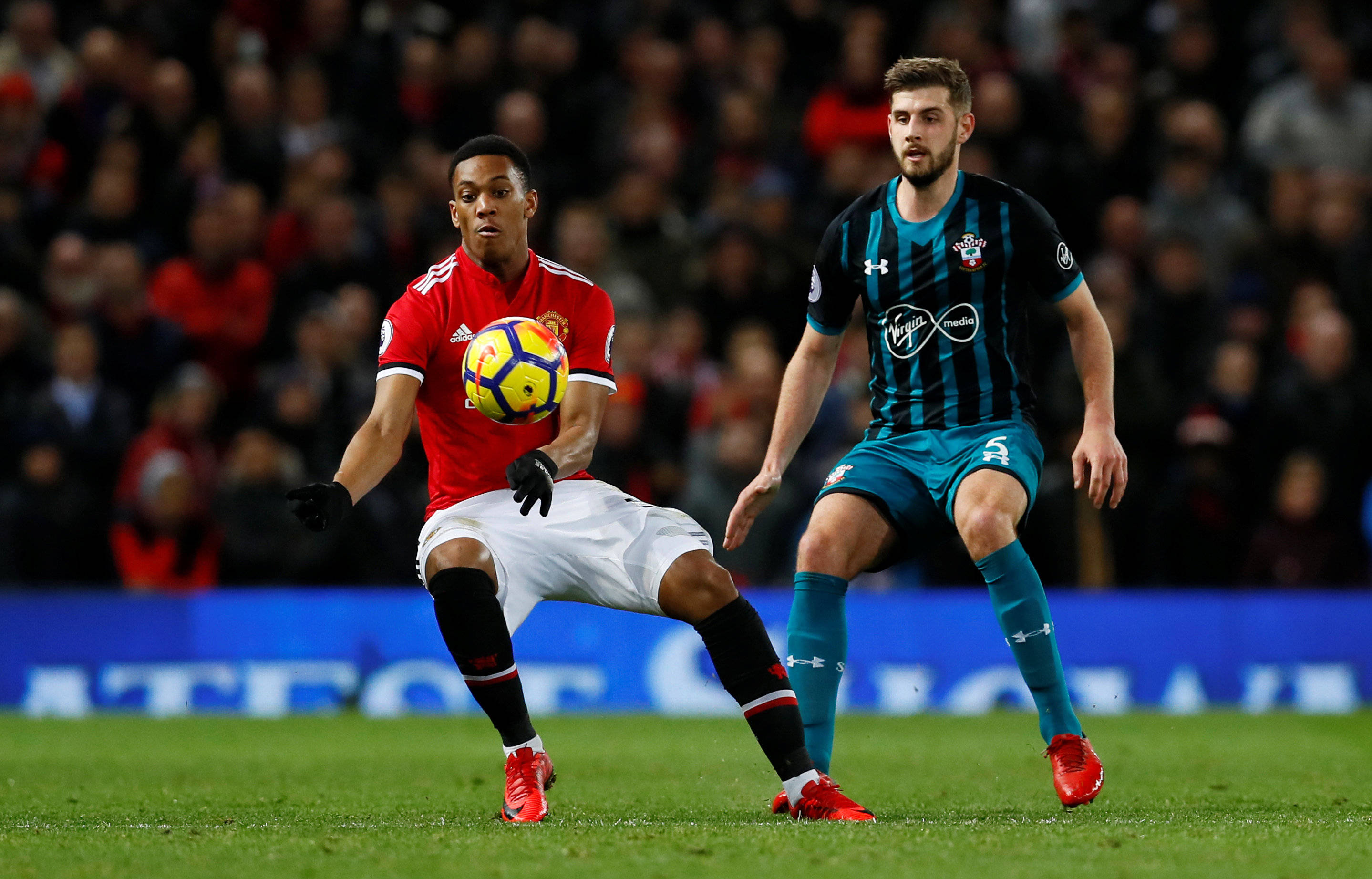 世体：施洛特贝克仍犹豫与多特续约，皇马与巴萨将争夺他